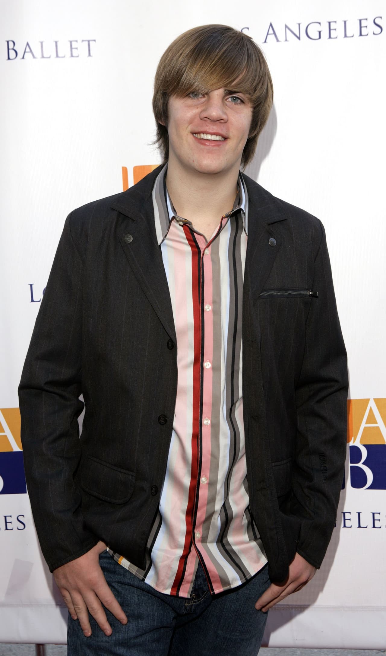 Kyle Swann decidió olvidarse de los reflectores y le dio prioridad a su pasión por el océano y los habitantes marinos. Actualmente es biólogo y está involucrado en la conservación y educación de arrecife de coral.