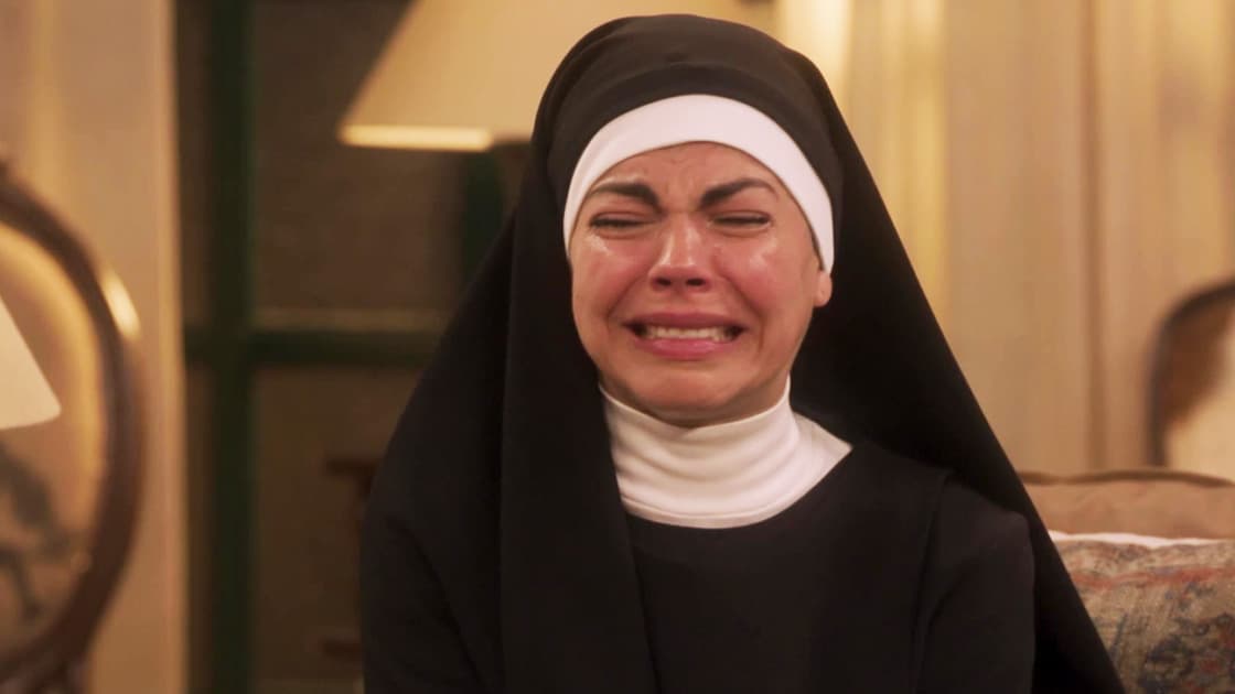 Carolina se culpa por lo sucedido al padre Gabriel | Monteverde | Capítulo 87