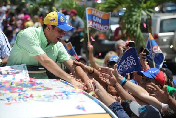 Señala que le gusta el fútbol, pero, sin duda, el béisbol y el baloncesto son sus favoritos.