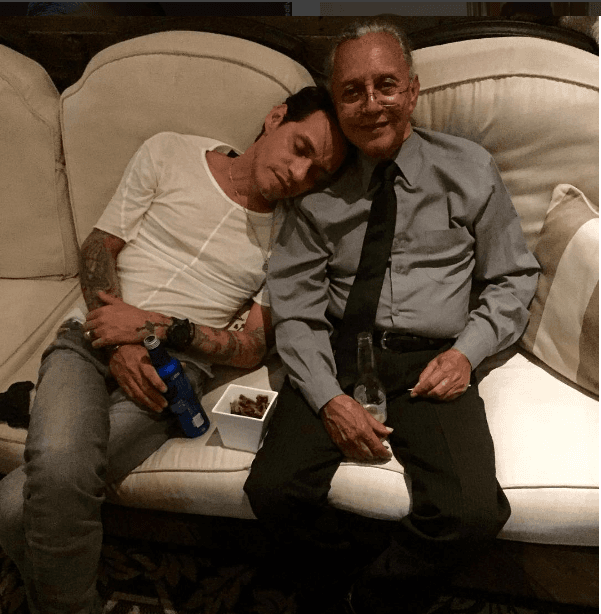 En el mes de septiembre, Marc anunció una de las noticias más tiernas, ya que cumpliría el sueño de su padre de grabar una canción junto a él.