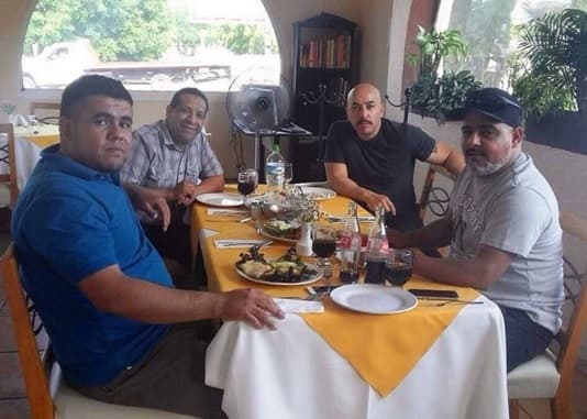 Según información dada a conocer por el diario mexicano 'Excelsior', el intérprete de banda regresó al lugar de donde había salido, señalando que su asistente y su chofer habían sido levantados. Tiempo después fueron ubicados en un paraje.