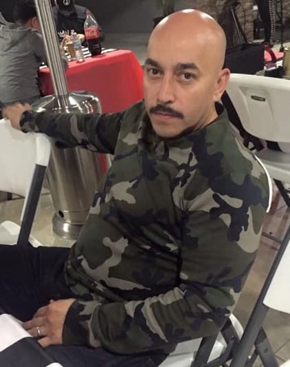 Medios locales también informan que fueron tres sujetos armados, abordo de una camioneta gris, los que habían intentado secuestrar al cantante.