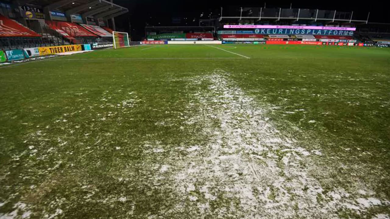 ¡Se congeló la cancha! Y posponen duelo del mexicano Arteaga
