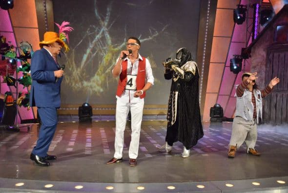 Sin embargo no fue suficiente y tuvo que enfrentar el temible trompetazo de nuestro estricto juez.