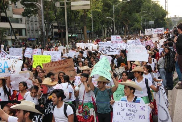 En su mayoría eran jóvenes estudiantes, pero también marcharon personas mayores e incluso se miraba a algunos niños. (Crédito: Roberto Bustamante)