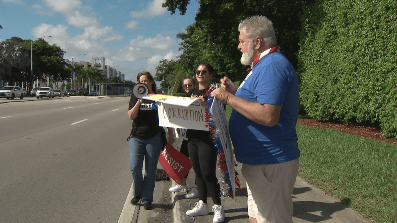 Los organizadores de la protesta también dijeron que tienen planeados 5 eventos más de este tipo en el sur de Florida.