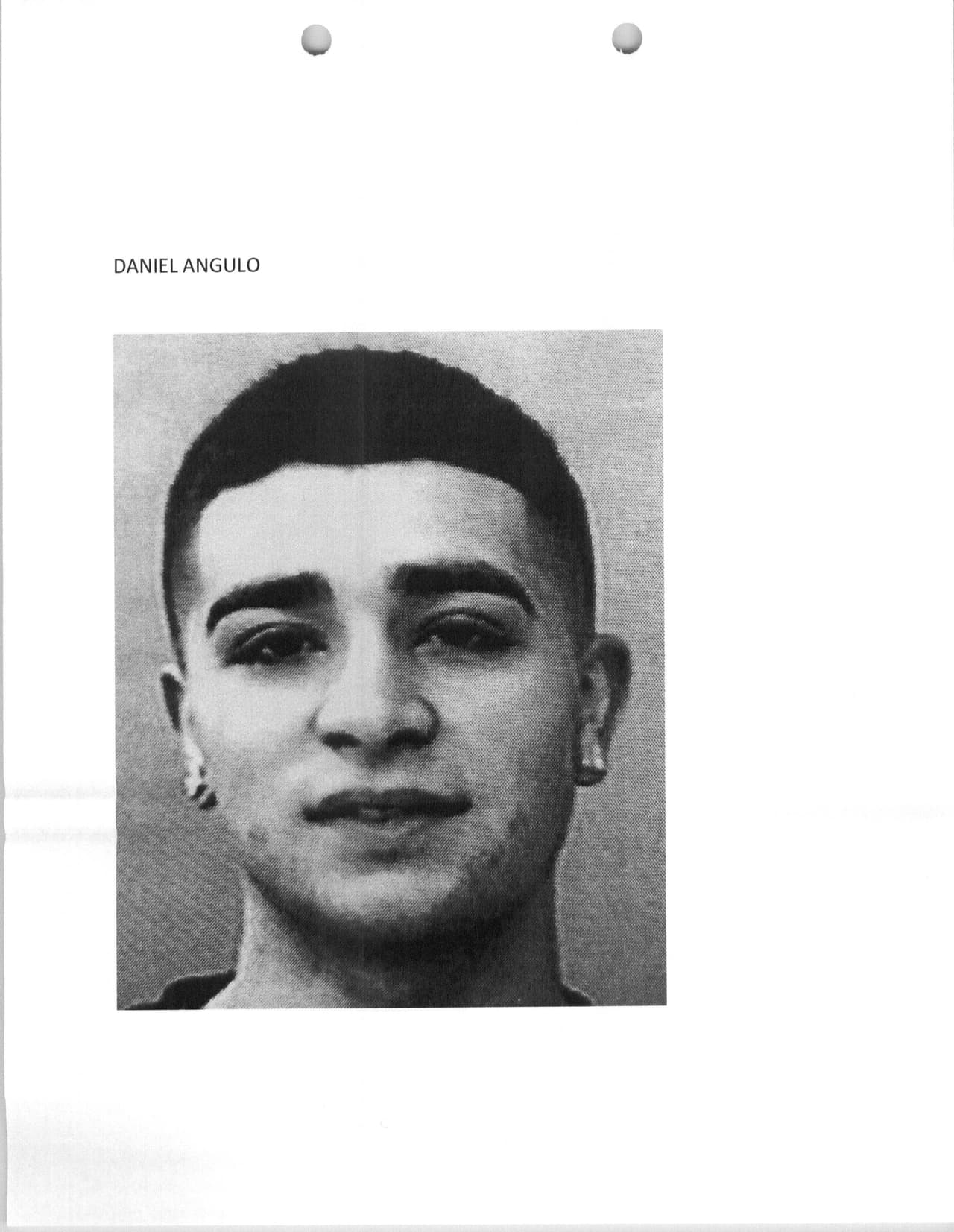 <h3 class="cms-H3-H3">Daniel A. Angulo</h3>
<br>
<br>Buscado por distribuir una sustancia controlada, el fugitivo 
<a href="https://www.dea.gov/fugitives/daniel-angulo" target="_blank">nacido en 1993</a> tiene su último domicilio en Phoenix Arizona.