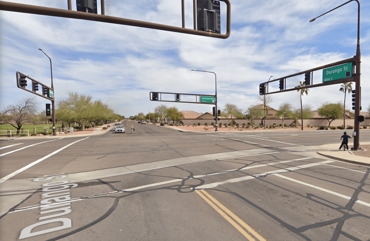 De acuerdo con la ciudad, entre el 
<b>12 y 21 de febrero</b> estarán pintando los cruces peatonales. (Foto: W Durango St) 
<br>