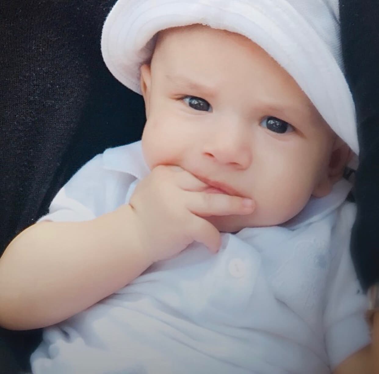 Quisimos hacer un recorrido por las mejores fotos del príncipe de Silvia del Valle.