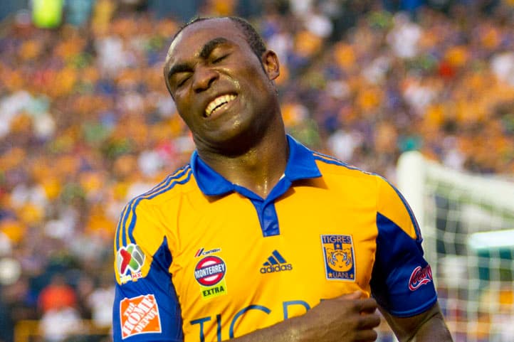 Joffre Guerrón fue castigado y no jugará ante León