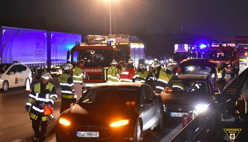 Héroe sacrifica su Tesla Model S para salvar a un conductor inconsciente