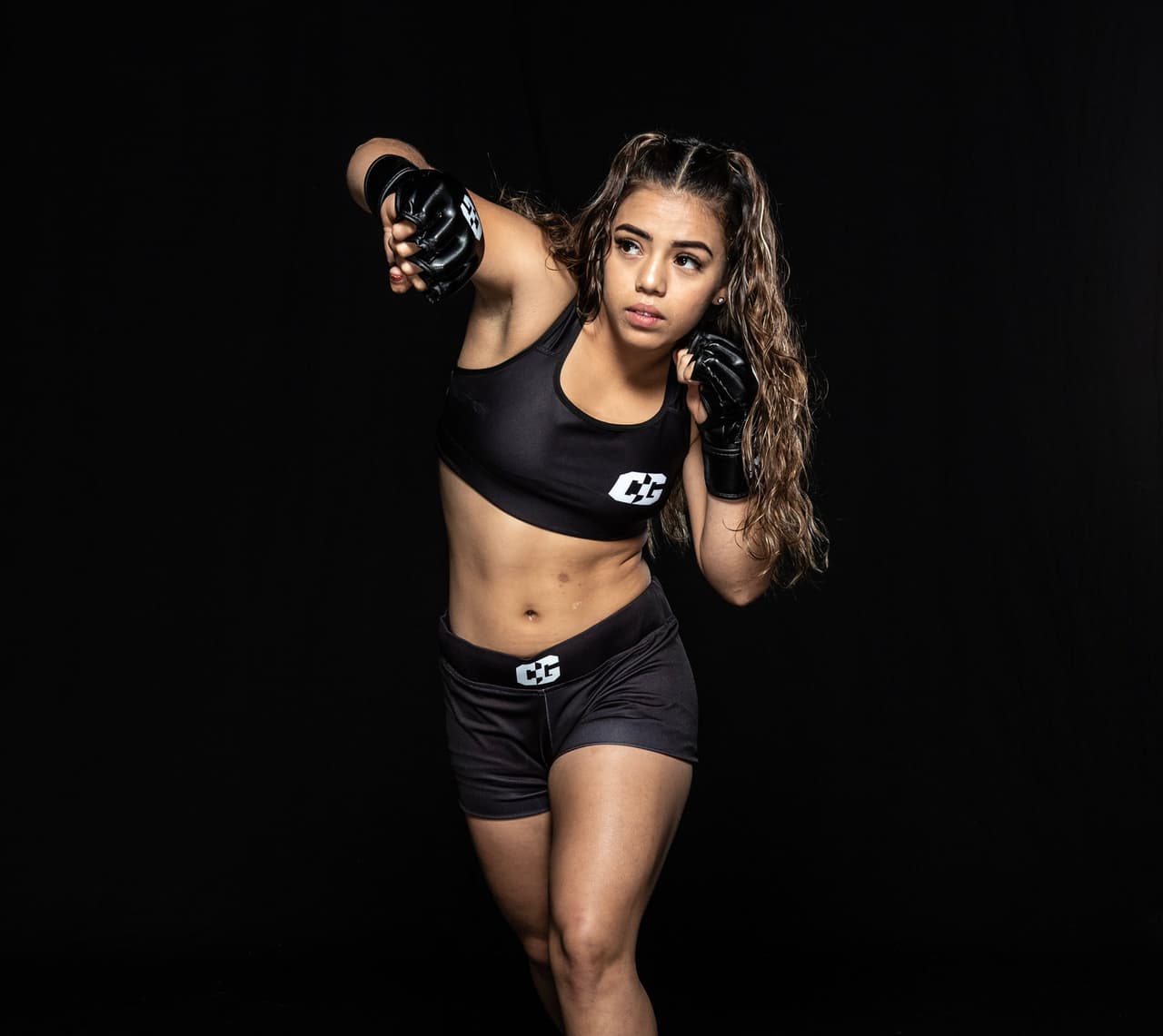 Jharely Reyes, de derrotar a hombres a debutar en Combate Global