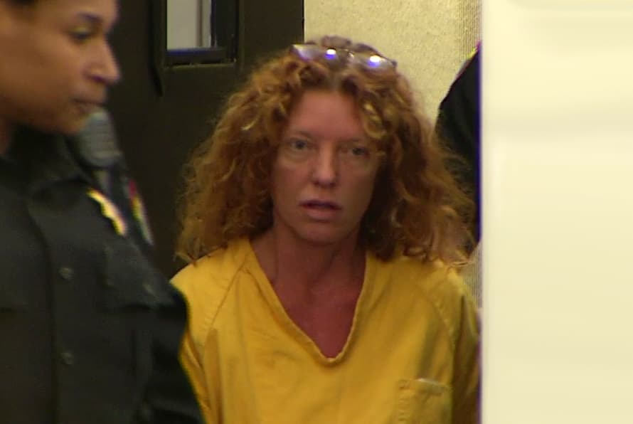 Madre del ''joven affluenza'' podrá buscar empleo