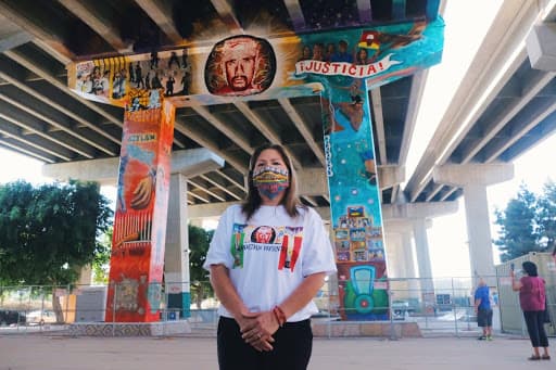 María Puga, la viuda de Anastasio Hernández Rojas, lleva más de 10 años buscando justicia en la muerte de su esposo, que falleció luego de que un grupo de agentes federales de Estados Unidos lo golpeara y lo electrocutara.