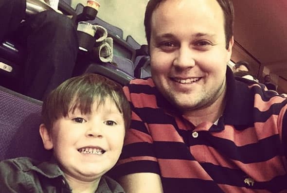 La esposa dijo que Josh le confesó lo que hizo cuando todavía estaban de novios, y que lo apoya al 100%.