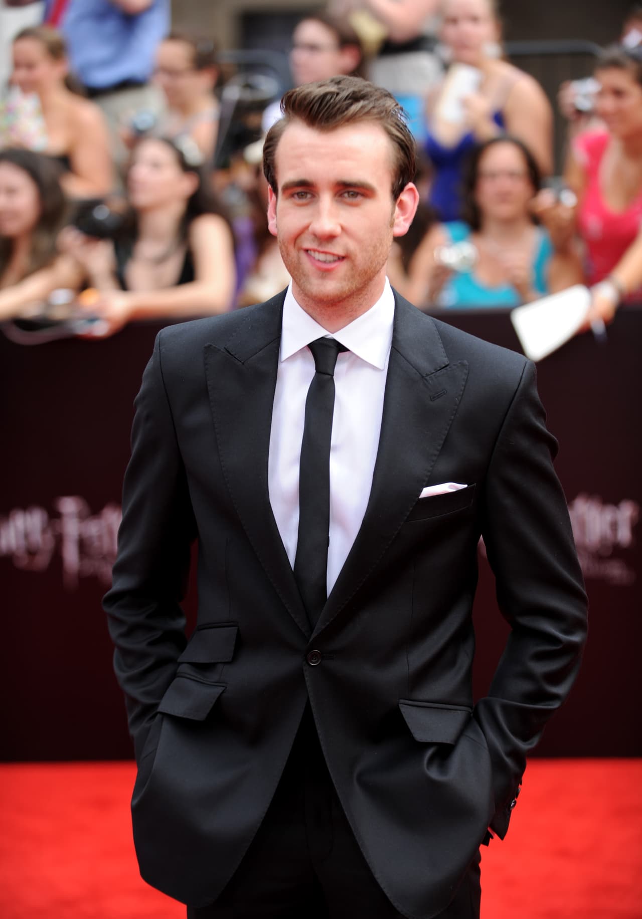 ¡Muy formalito y sonriente!