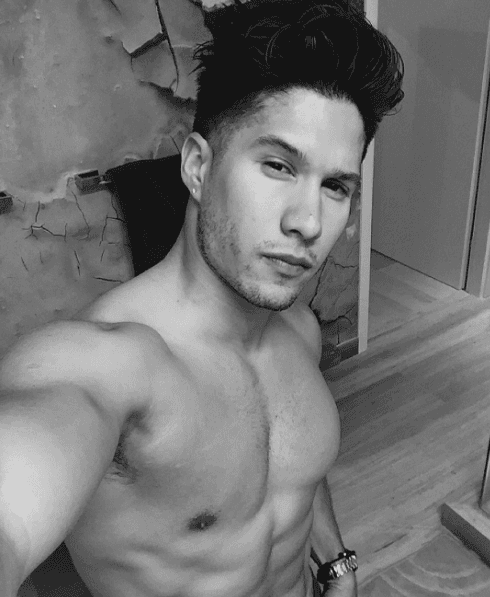 Además de que disfruta mucho subir imágenes para deleite de sus seguidoras.