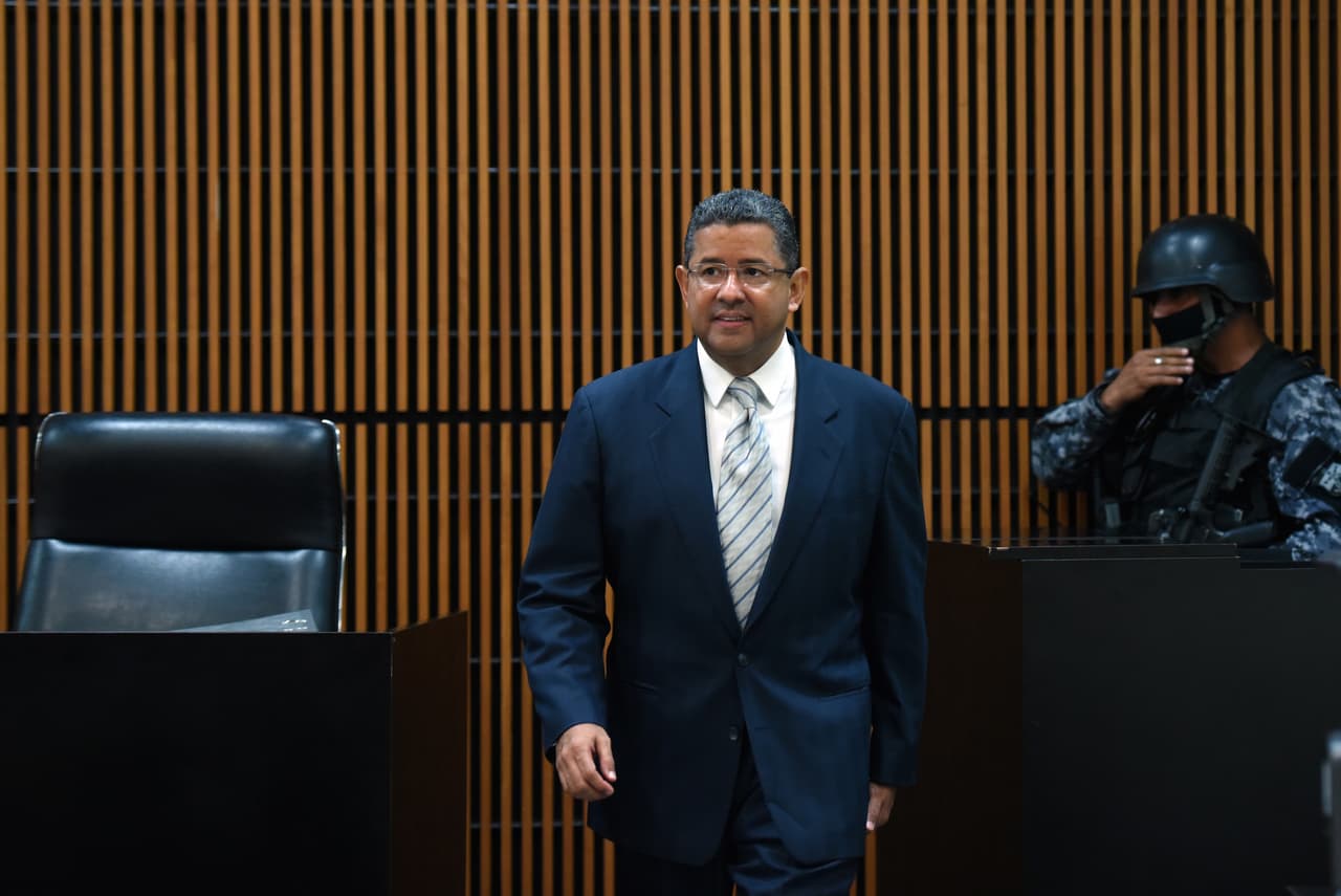 Fallece el expresidente salvadoreño Francisco Flores