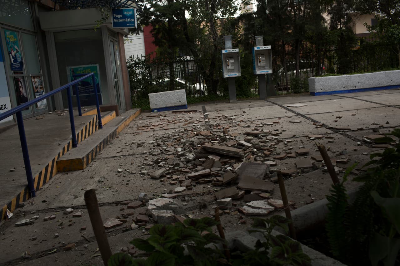 Restos de un edificio que resultó dañado tras el sismo del 19 de sepiembre de 2017 que azotó a la Ciudad de México. (Archivo)