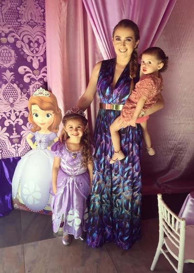 Agregó que por el bien de sus hijas, ellas no saben nada de la situación de su papá. Kenia dice que no tiene caso mortificarlas, pues están muy chiquitas.