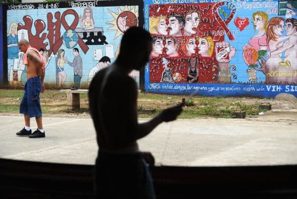 En el ámbito de las extorsiones, exigen cuotas fijas periódicas que imponen a los choferes de transporte público o a comerciantes.