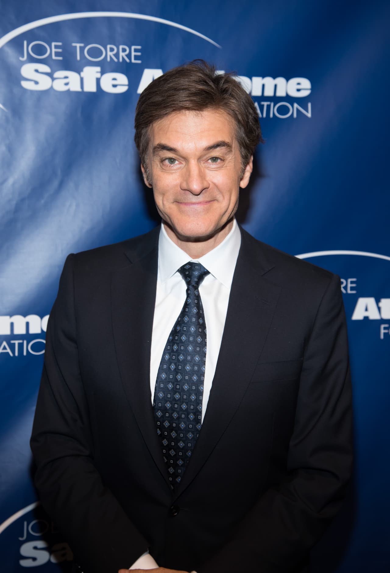 Obviamente, la gente lo descalificó, con una baja de 16% de popularidad.