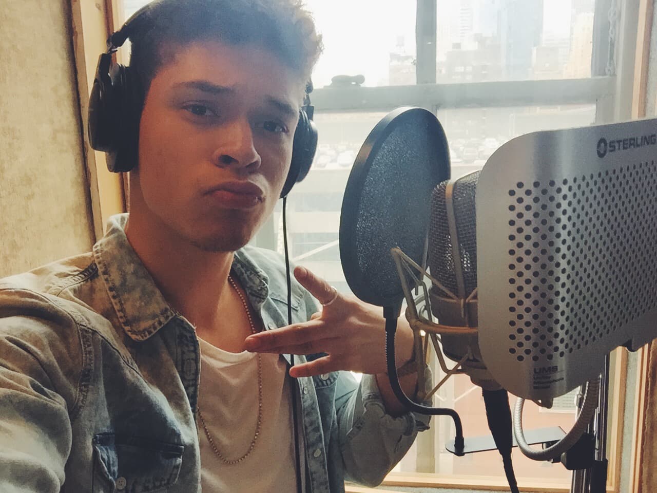 Garmandy nos robó el corazón cuando audicionó con la foto de sus padres en su mano. Esta ha sido su transformación.