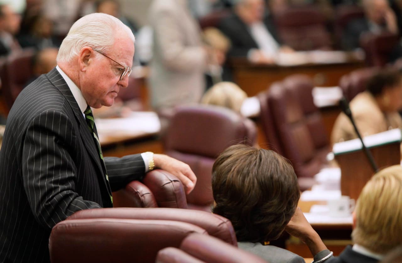 La alcaldesa de Chicago pide la renuncia del concejal Ed Burke por nuevos cargos de corrupción
