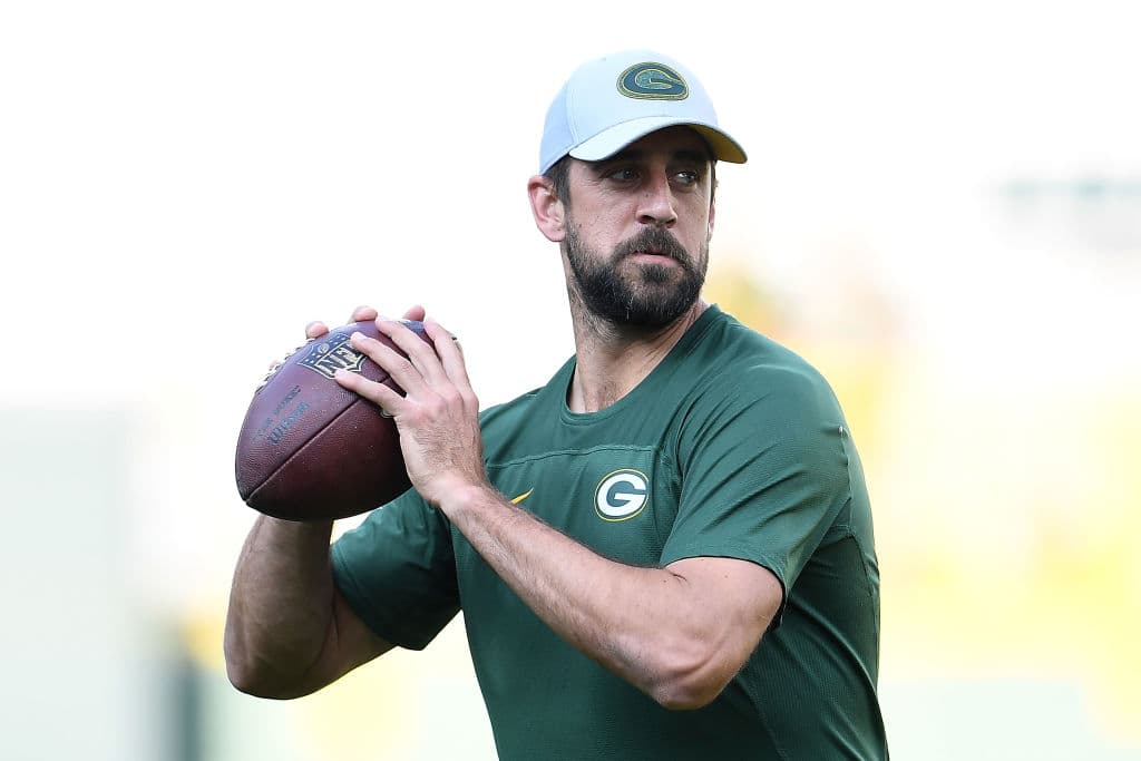 3) 
<b>Aaron Rodgers, Green Bay Packers</b>. Los Packers van si Rodgers va. En 2017 eso no pasó, una lesión acortó su temporada y Green Bay no fue a Playoffs por primera vez desde 2008. Es garantía de éxito.