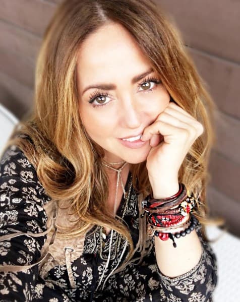 “Siempre he pensado que quien quiere estar contigo, va a estar, y que quien quiere andar de travieso o de traviesa, va a andar”, indicó la también actriz.