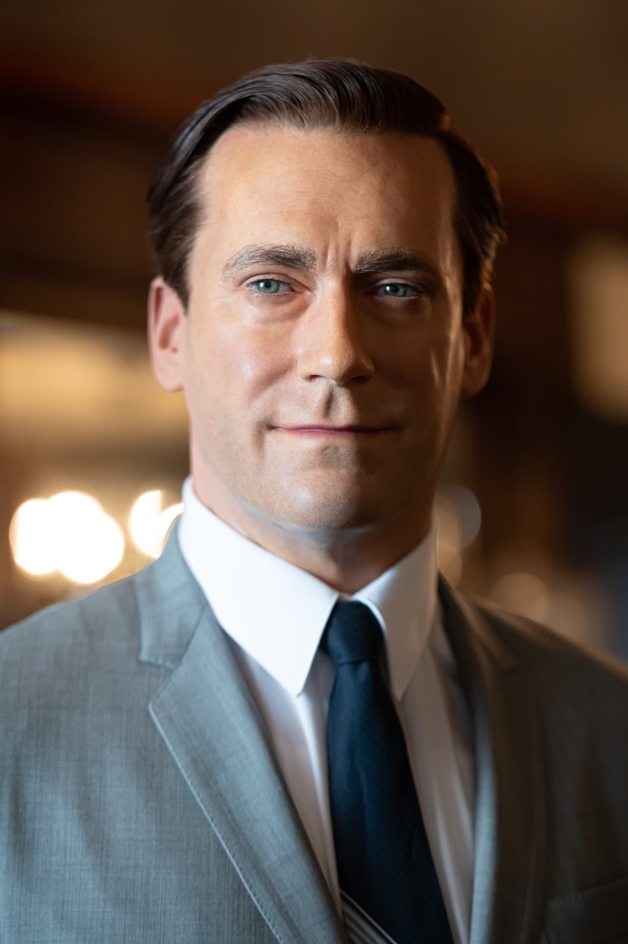 "Estamos encantados de volver a dar la bienvenida a las comidas en interiores al 35% de capacidad, y pensamos que sería una forma divertida y segura de llenar algunos de los asientos que deben permanecer vacíos mientras seguimos luchando contra la pandemia", dijo el vicepresidente de Peter Luger, Daniel Turtel, en un comunicado.