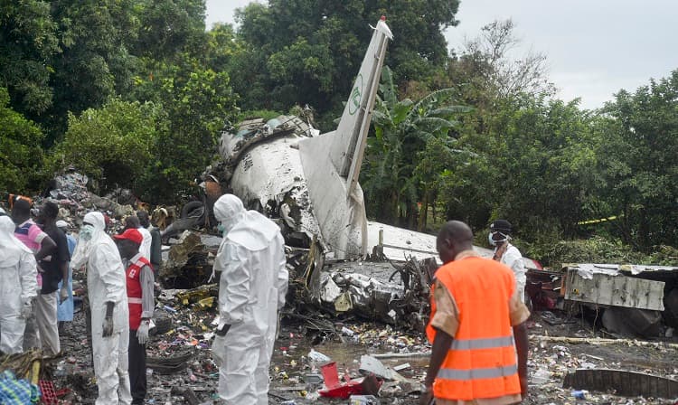 Al menos 40 muertos al estrellarse un avión de carga en Sudán del Sur