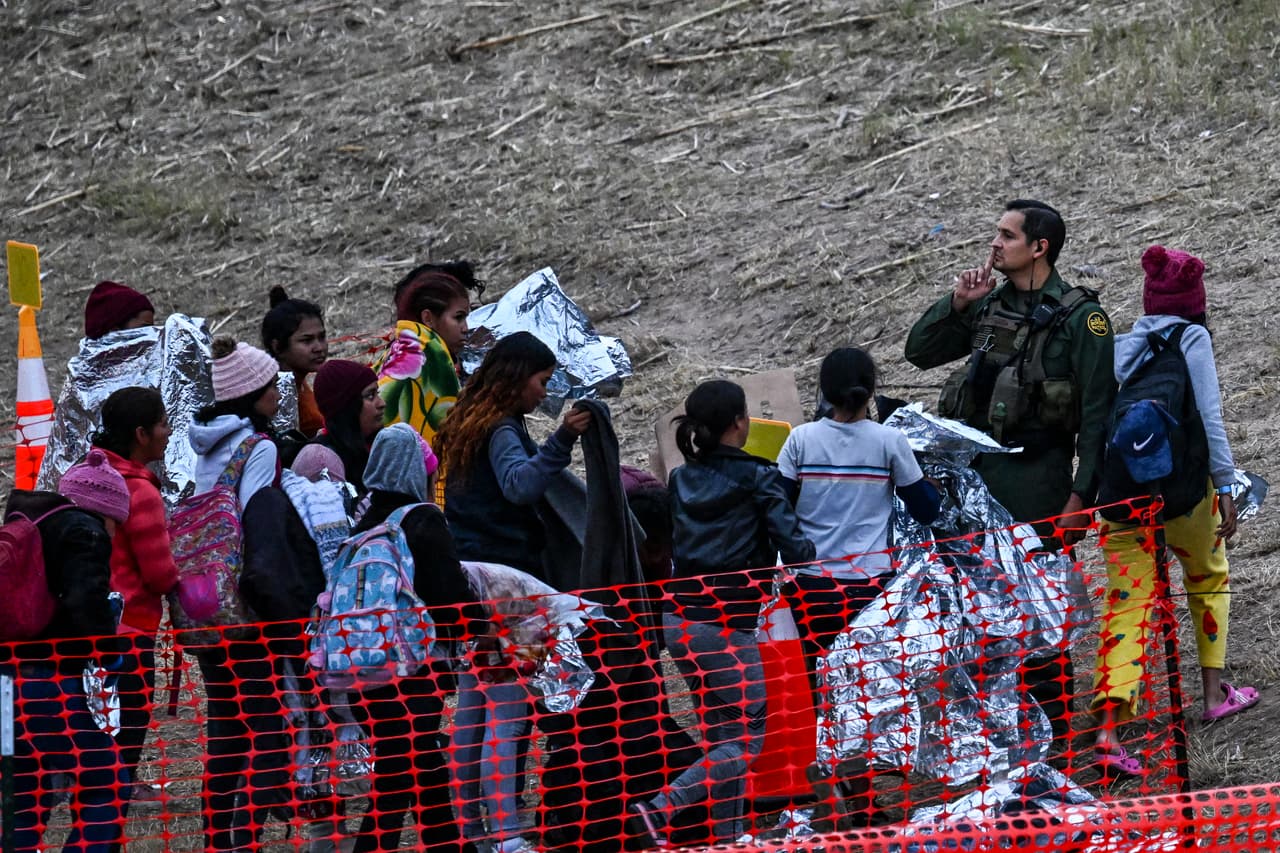 El sufrimiento acumulado durante el viaje a la frontera no es causal de asilo: te explicamos por qué