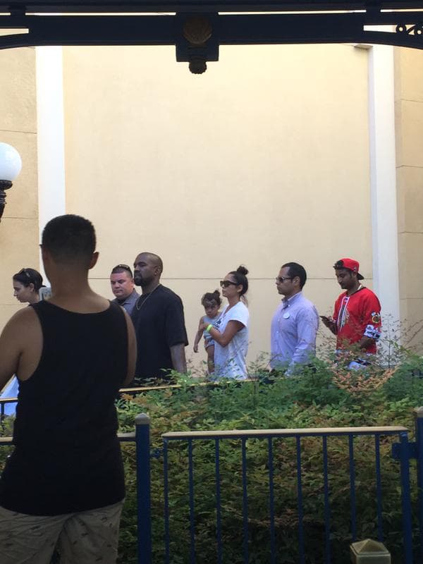 Kim y Kanye hicieron realidad los sueños de su pequeñita al rentar Disney como regalo de cumpleaños.