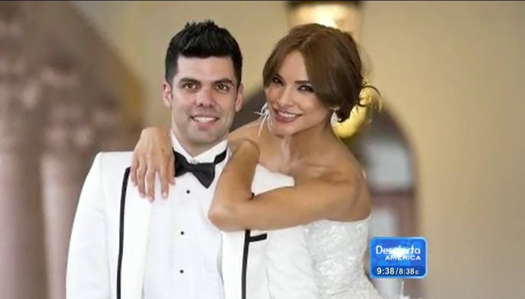 Los preparativos de la boda duraron un año, tiempo en el que Espinoza jamás se sintió estresada, según contó a 
<b>Despierta América</b> en febrero de 2013. 
<br>