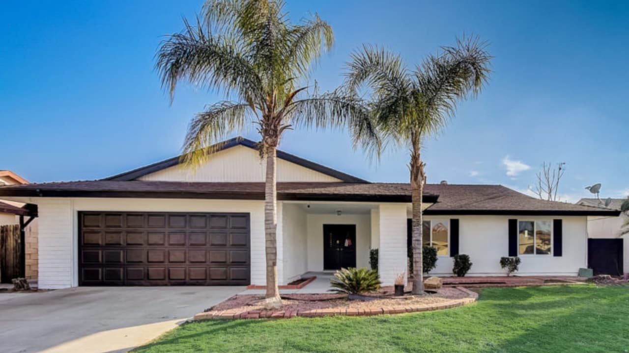 Por altos costos de vivienda en la bahía compradores se reubican