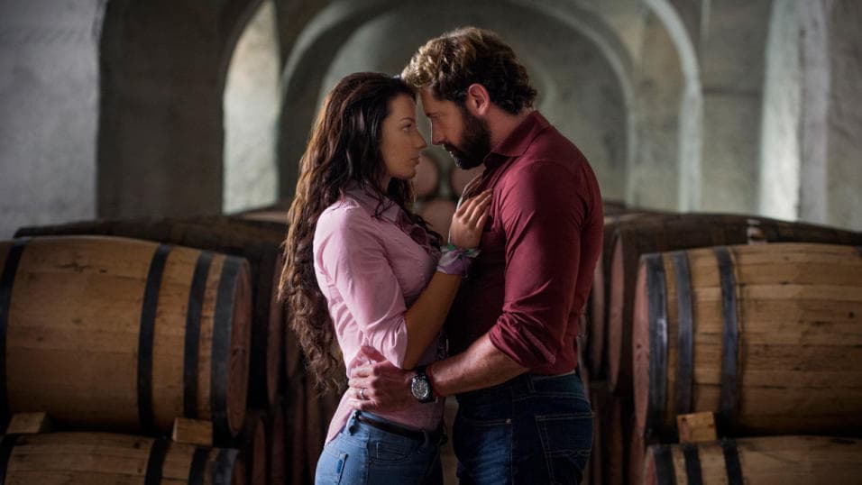 En esta historia su pareja es Gabriel Soto, un hombre maduro al que le cambia la vida.