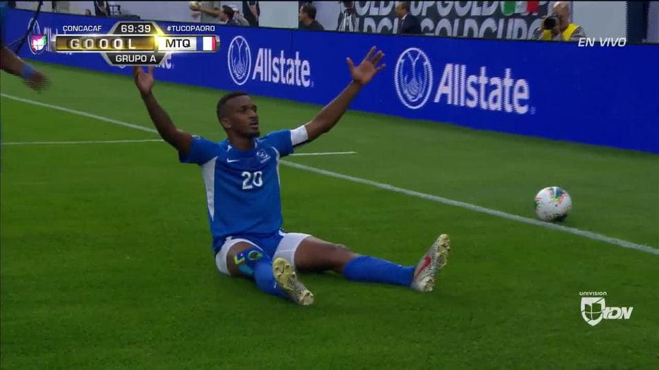 ¡GOOOL! Stephane Abaul anota para Martinique