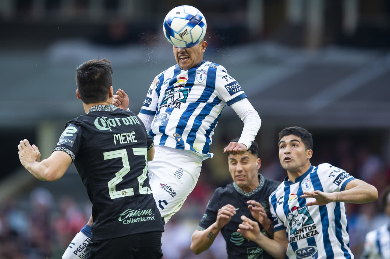 Pachuca fue contundente y se metió al estadio Azteca para derrotar a un América que se hunde en la clasificación.