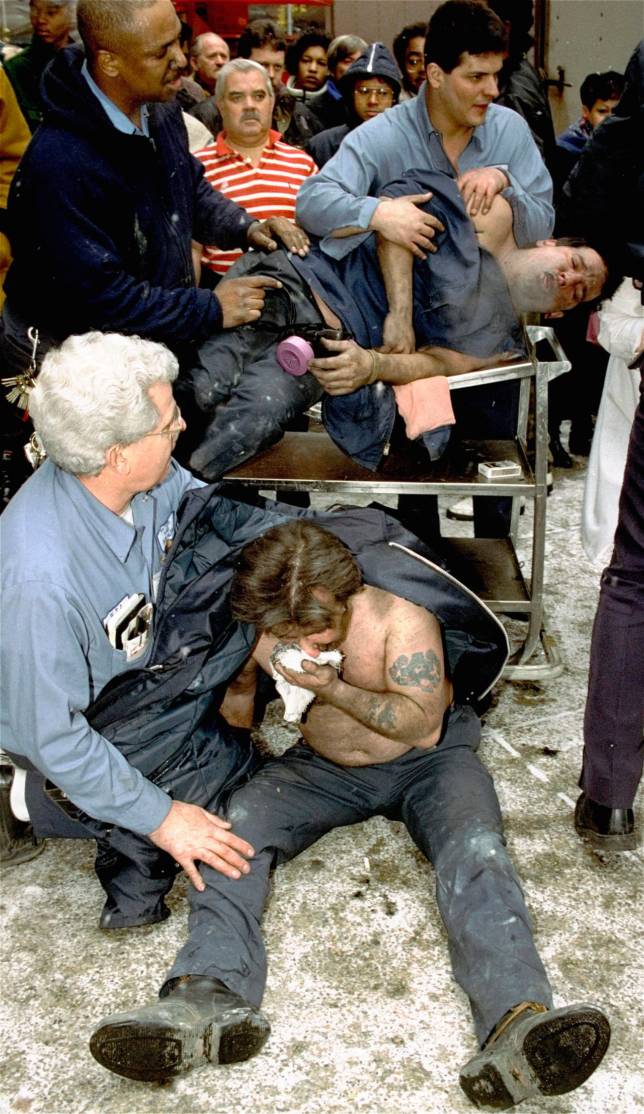 La cifra de heridos superó las mil personas. El auto bomba explotó a las 12:17 pm.