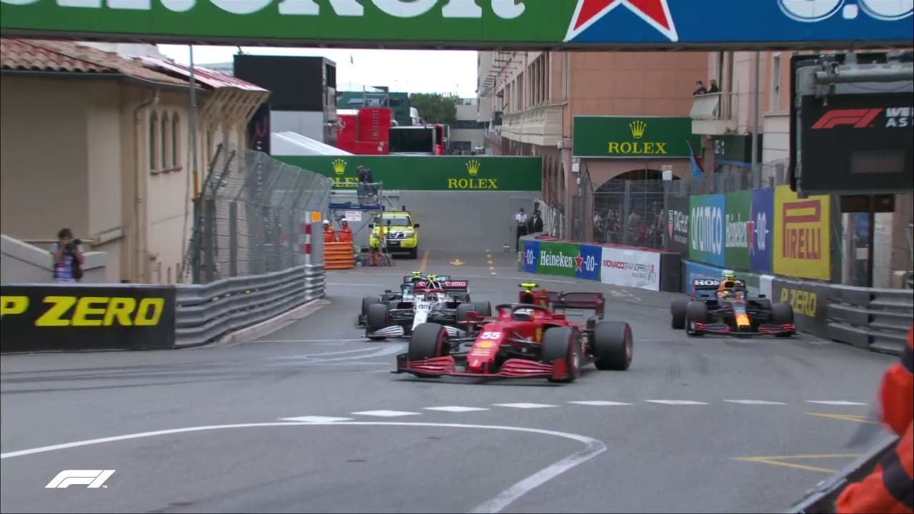 Sorpresiva calificación en el circuito callejero del Principado de Mónaco, Ferrari regresa a una Pole position de la mano de Charles Leclerc, el piloto que corre en casa.