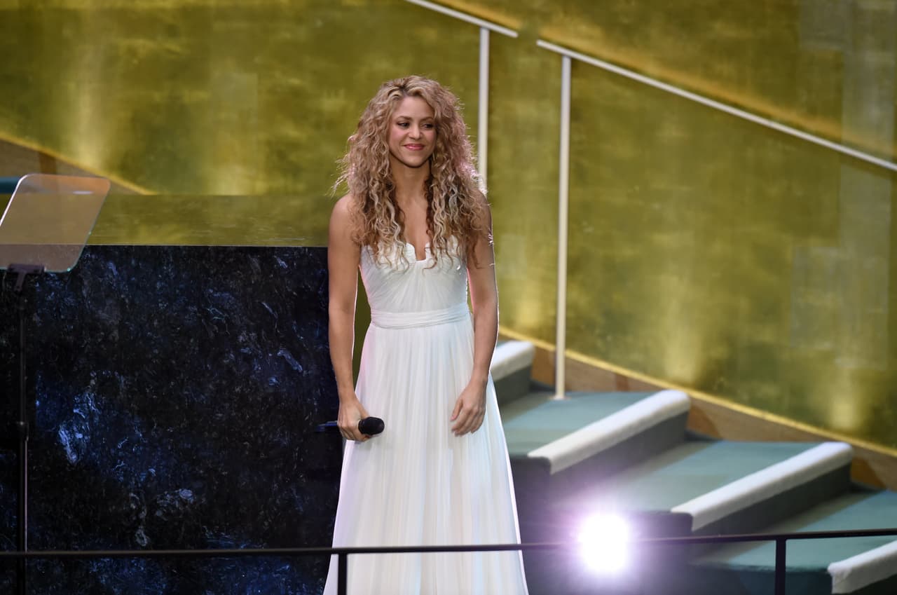 Shakira cantó el tema 'Imagine' al Papa Francisco durante su visita a la sede de la Organización de las Naciones Unidas en Nueva York.
