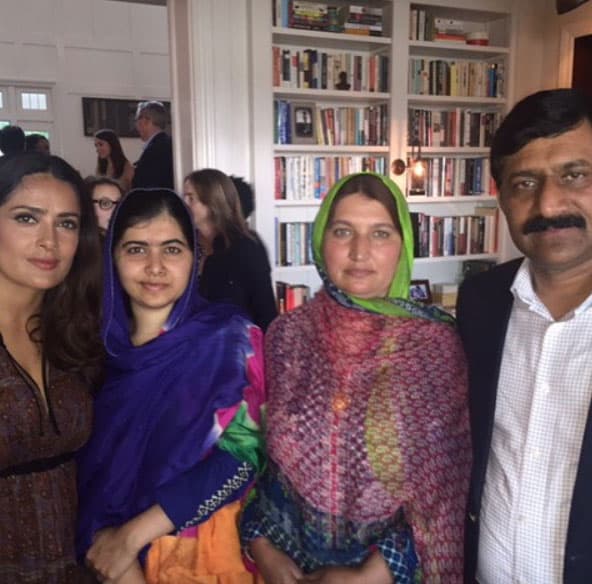Salma Hayek se reunió con Malala Yousafzai