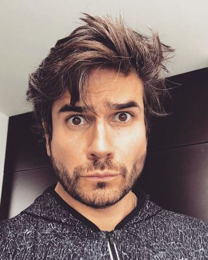 Mientras que Daniel tenía un plan de viaje con su familia previo a la notificación de que la historia tendría más capítulos de los planeados.