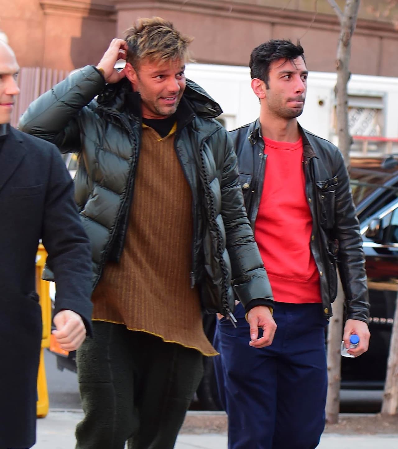 Ricky Martin fue visto hace poco con misterioso galán.