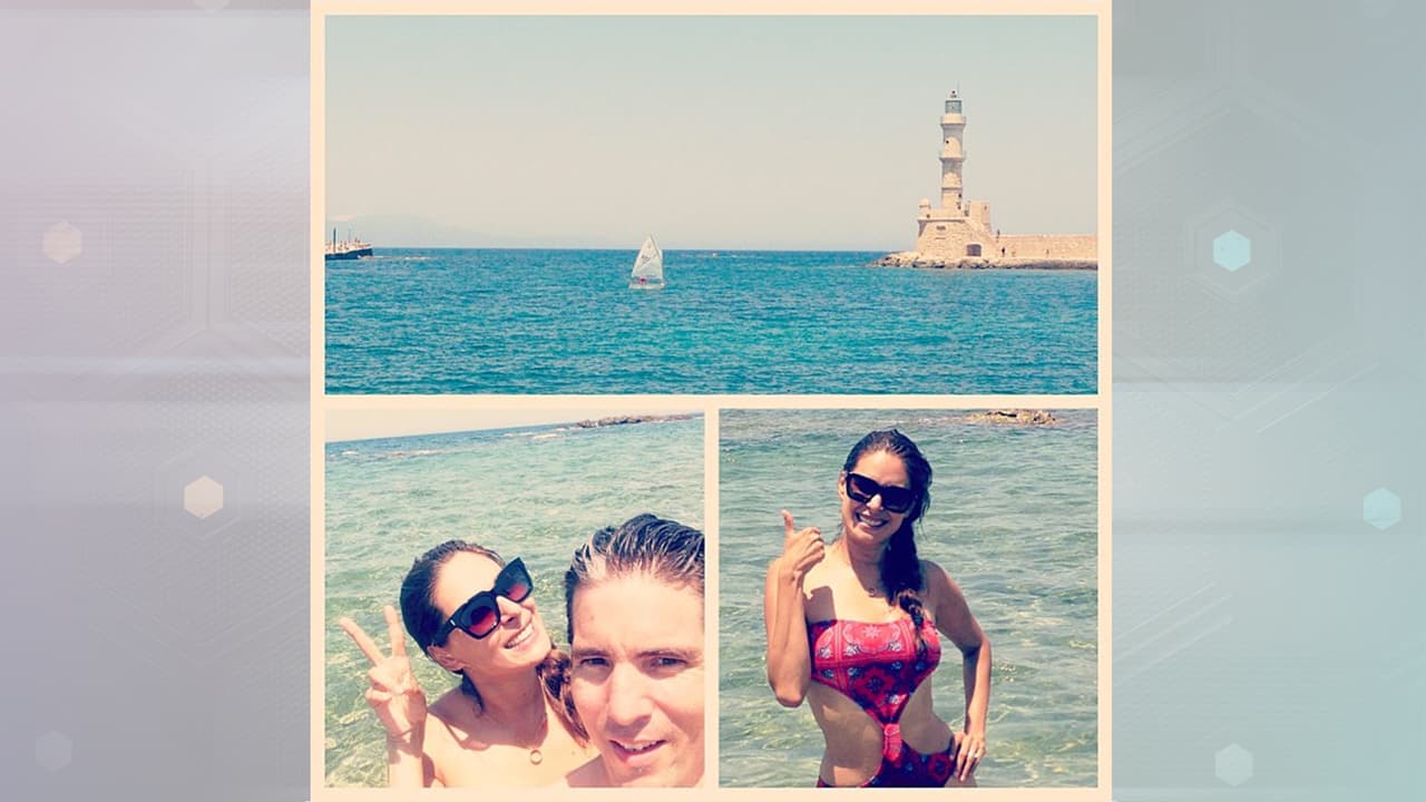 Para Galilea sería una buena idea lanzar una colección de trajes de baño pues todos están muy chic.