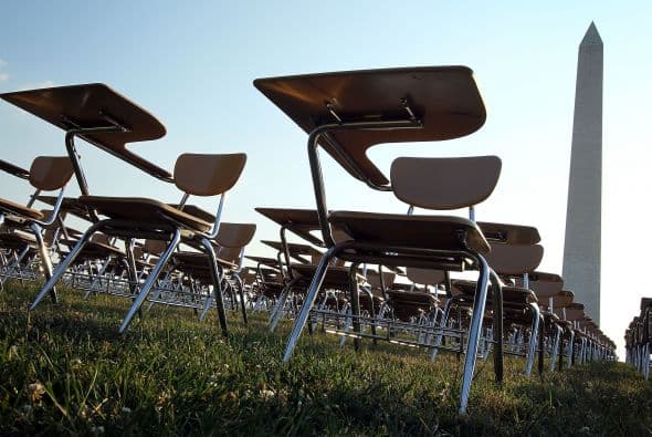 Las más recientes estadísticas indican que 1.2 millones de estudiantes abandonaron la escuela en 2007, y 600 mil lo hicieron entre 2008 y 2009.