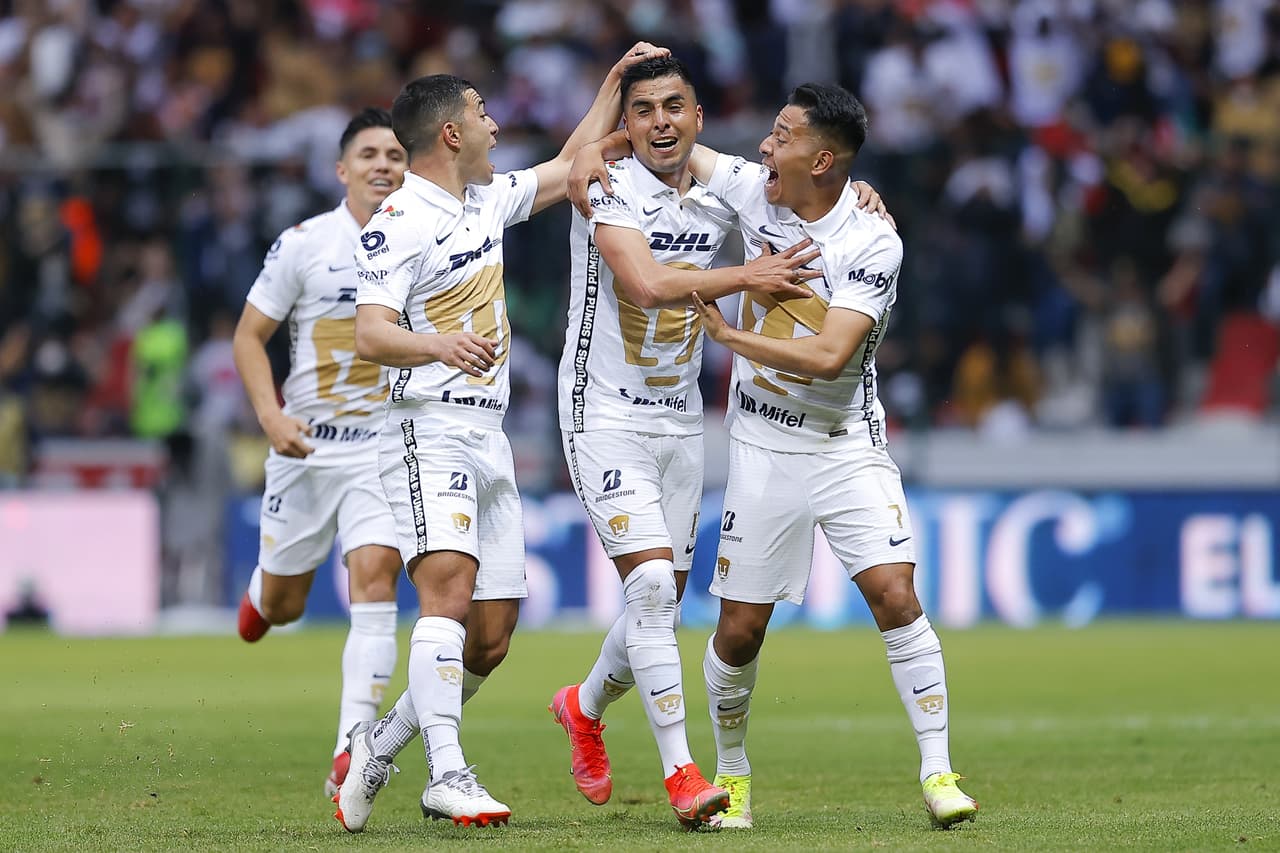 Pumas se mete a Cuartos de Toluca con triunfo 2-0 ante Toluca en la Bombonera.