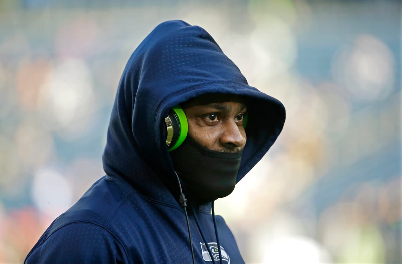 Marshawn Lynch será operado debido a una hernia deportiva, está fuera indefinidamente