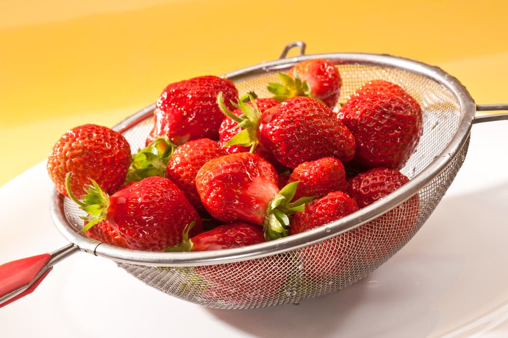 Fresas. En su temporada, su aroma es penetrante y el dulzor es inigualable. Son ricas en vitamina C.